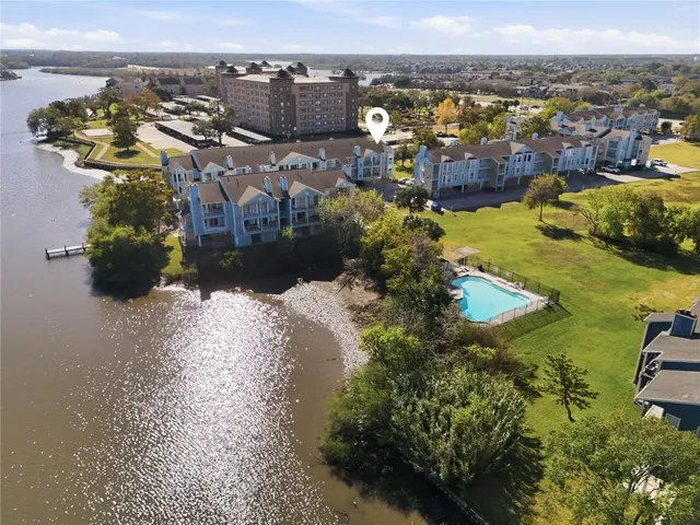 $1,795 | 18617 Egret Bay Boulevard, Unit 1101, Houston, TX 77058