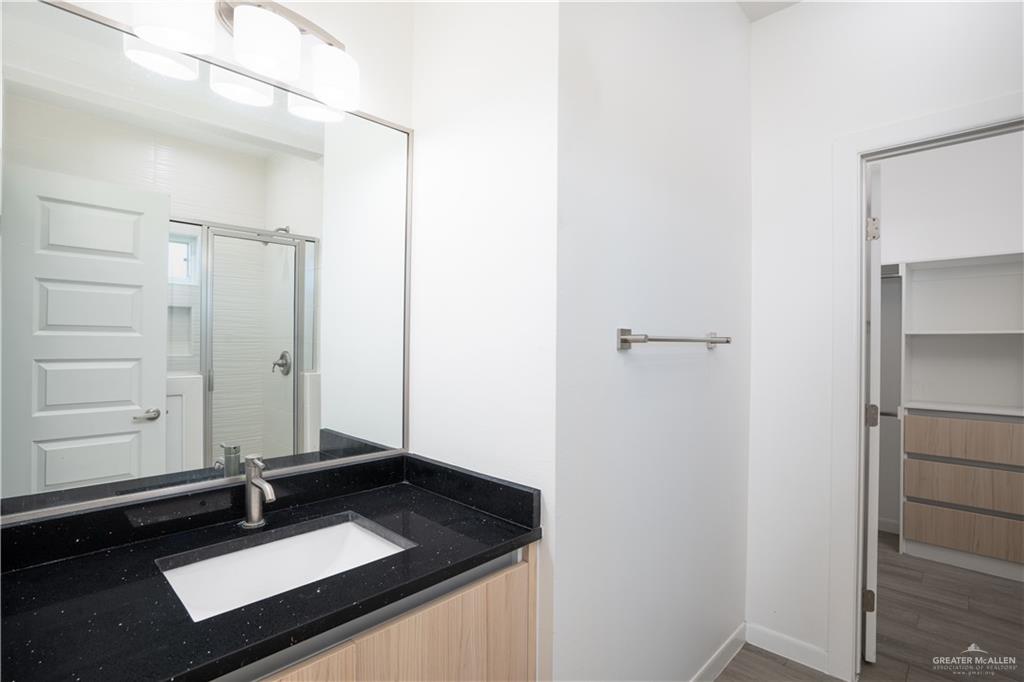 12509 North 40th Street, Unit 4 Edinburg, TX 78541 - Photo 12 of 27 a close view of a closet