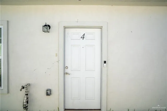 $1,350 | 12509 North 40th Street, Unit 4, Edinburg, TX 78541