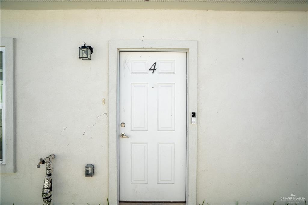 12509 North 40th Street, Unit 4 Edinburg, TX 78541 - Photo 27 of 27 a view of a hallway