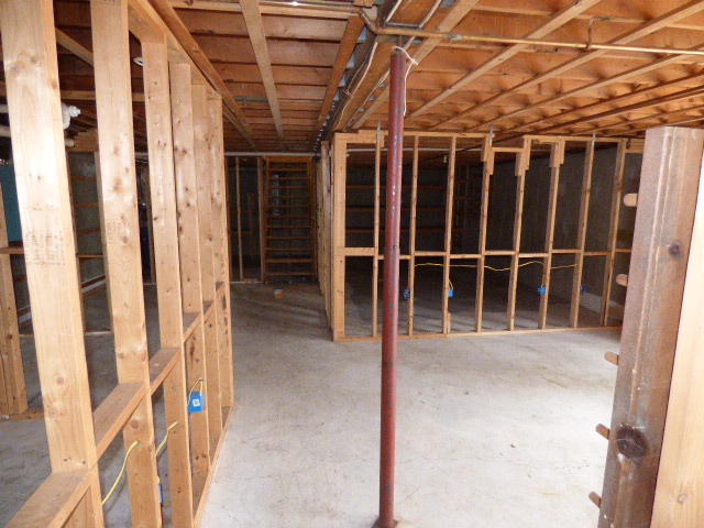 373 White Point Estates Road Lincoln, ME 04457 - Photo 15 of 17 basement