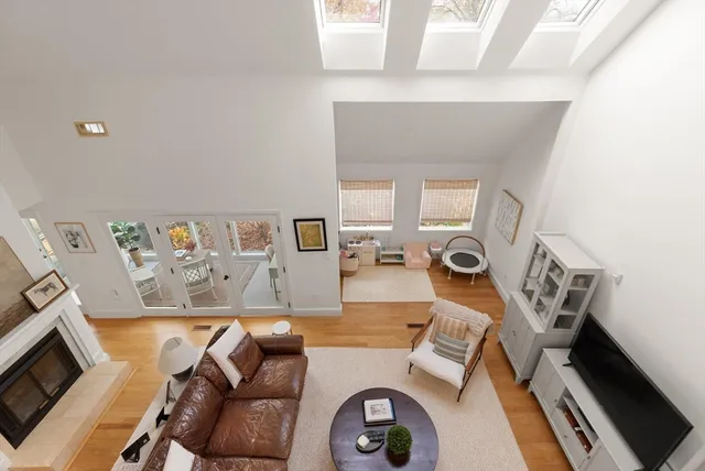 $950,000 | 300 Willow Street, Unit 3, Hamilton, MA 01982