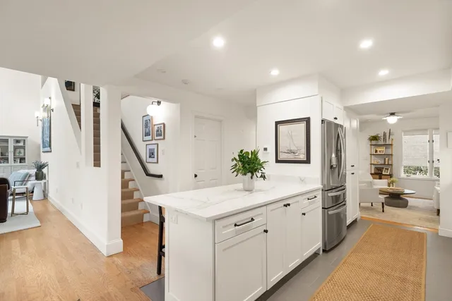 $950,000 | 300 Willow Street, Unit 3, Hamilton, MA 01982