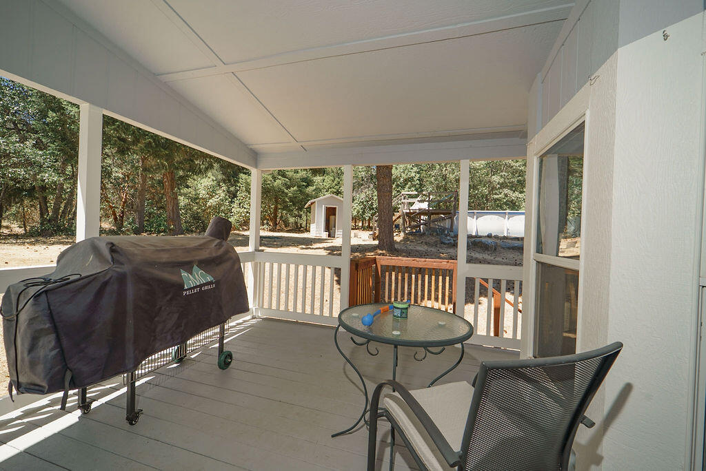240 Senger Road Junction City, CA 96048 - Photo 38 of 73 porch off of Kitchen