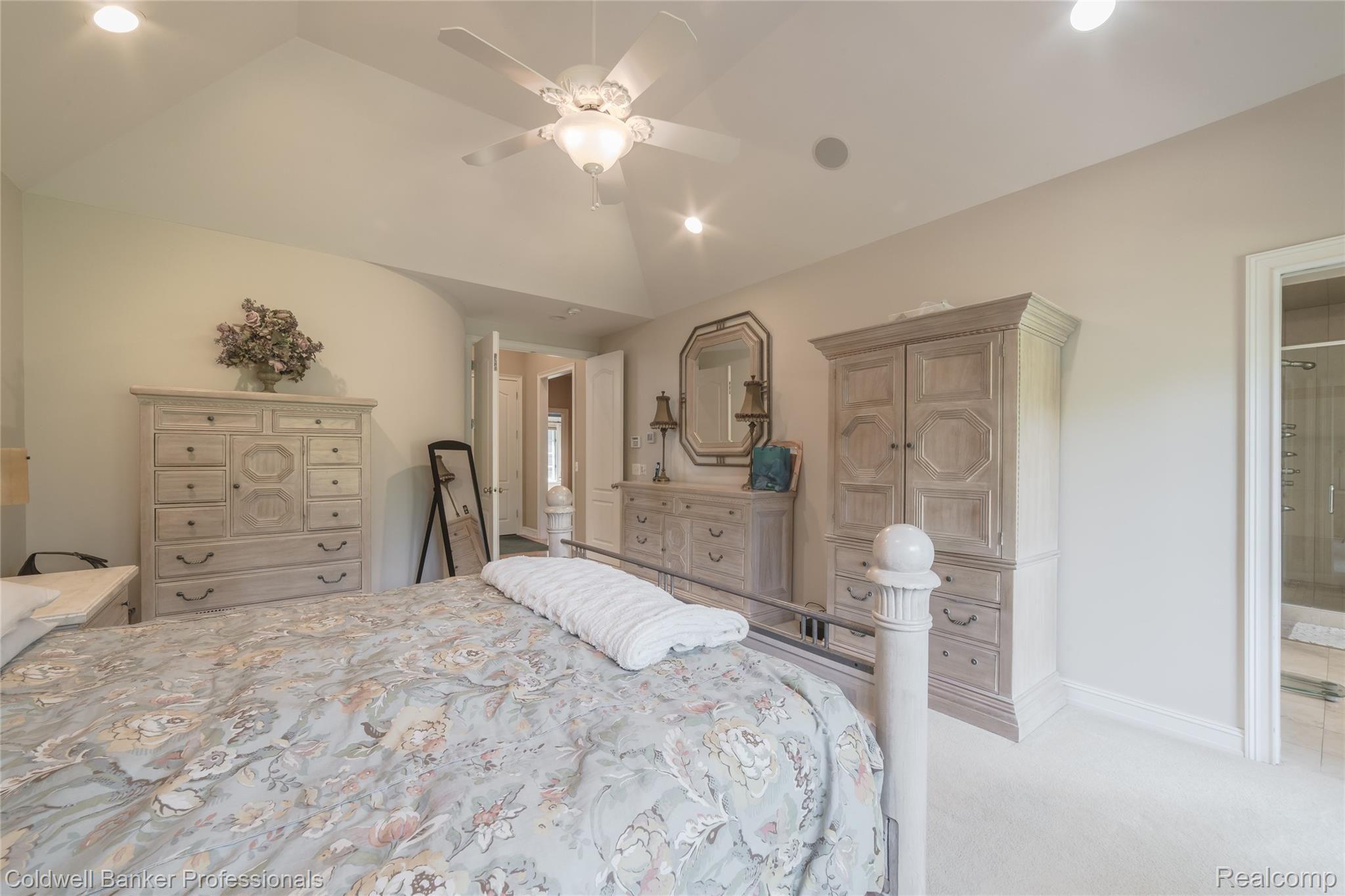 6998 Oakhurst Ridge Road Clarkston, MI 48348 - Photo 38 of 80 6998 OakhurstRidge-38.jpg