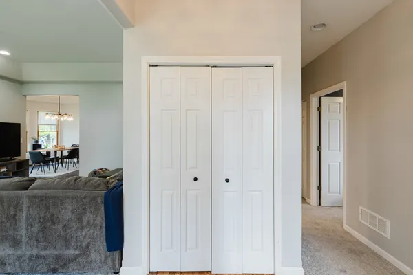$295,000 | 819 East No Name Road, Carbondale, IL 62902