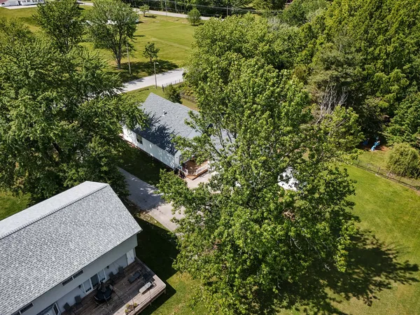$295,000 | 819 East No Name Road, Carbondale, IL 62902