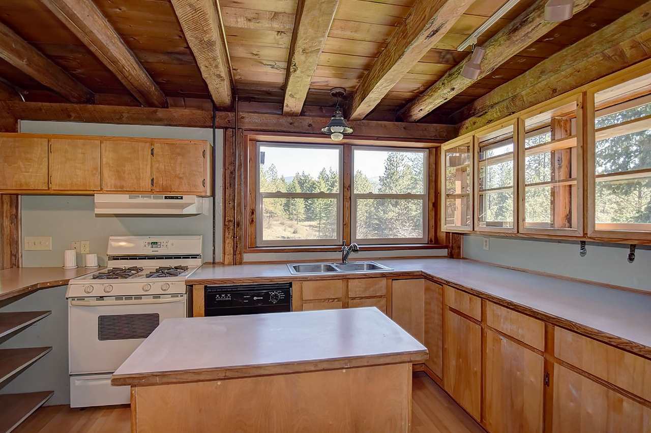 14809 East Laurel Road Elk, WA 99009 - Photo 5 of 20