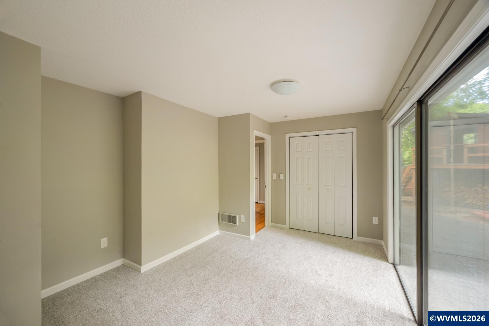 10165 Southwest Walker Road Beaverton, OR 97005 - Photo 22 of 35