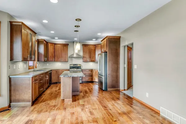 $625,000 | 6425 15th Street South, Fargo, ND 58104