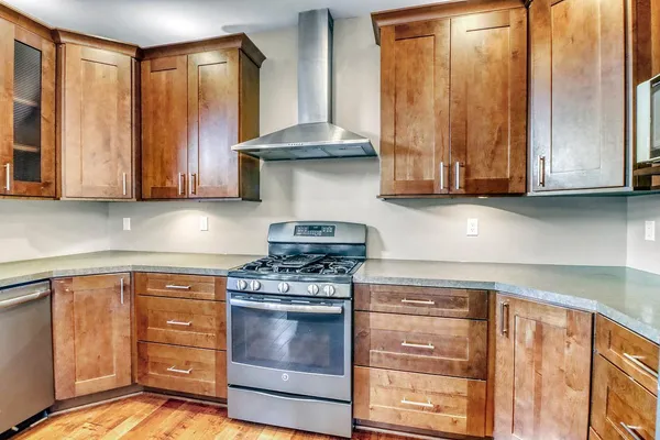 $625,000 | 6425 15th Street South, Fargo, ND 58104