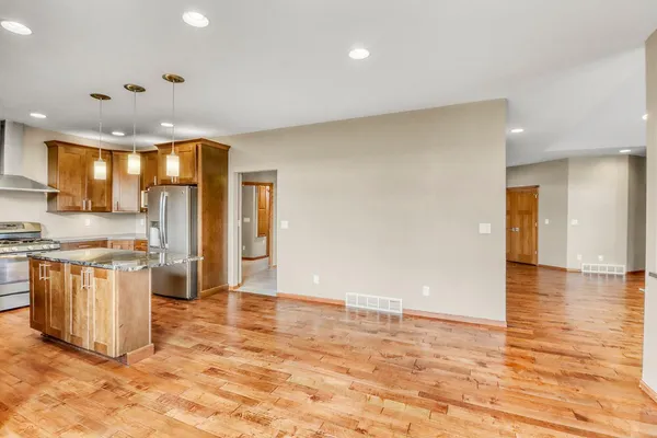 $625,000 | 6425 15th Street South, Fargo, ND 58104