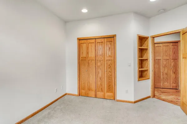 $625,000 | 6425 15th Street South, Fargo, ND 58104