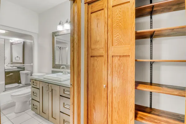 $625,000 | 6425 15th Street South, Fargo, ND 58104