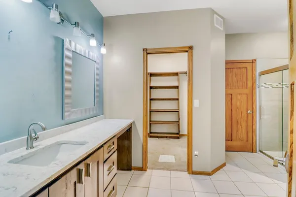 $625,000 | 6425 15th Street South, Fargo, ND 58104
