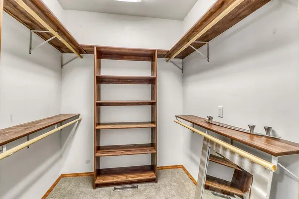 $625,000 | 6425 15th Street South, Fargo, ND 58104