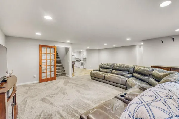 $625,000 | 6425 15th Street South, Fargo, ND 58104