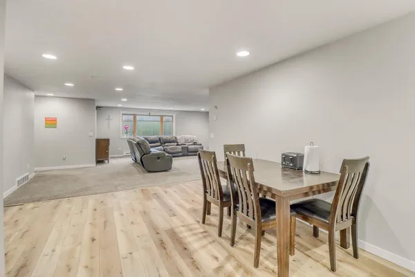 $625,000 | 6425 15th Street South, Fargo, ND 58104