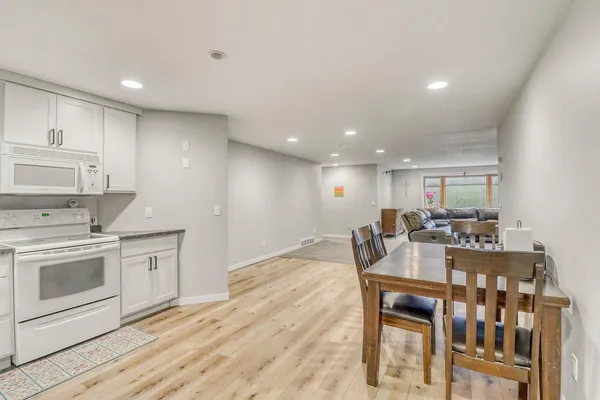 $625,000 | 6425 15th Street South, Fargo, ND 58104