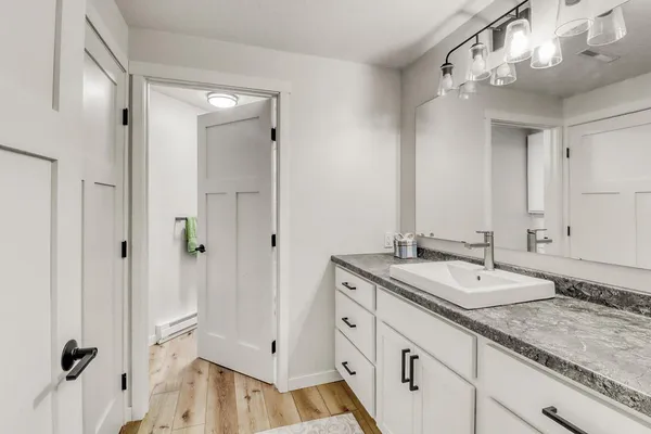 $625,000 | 6425 15th Street South, Fargo, ND 58104