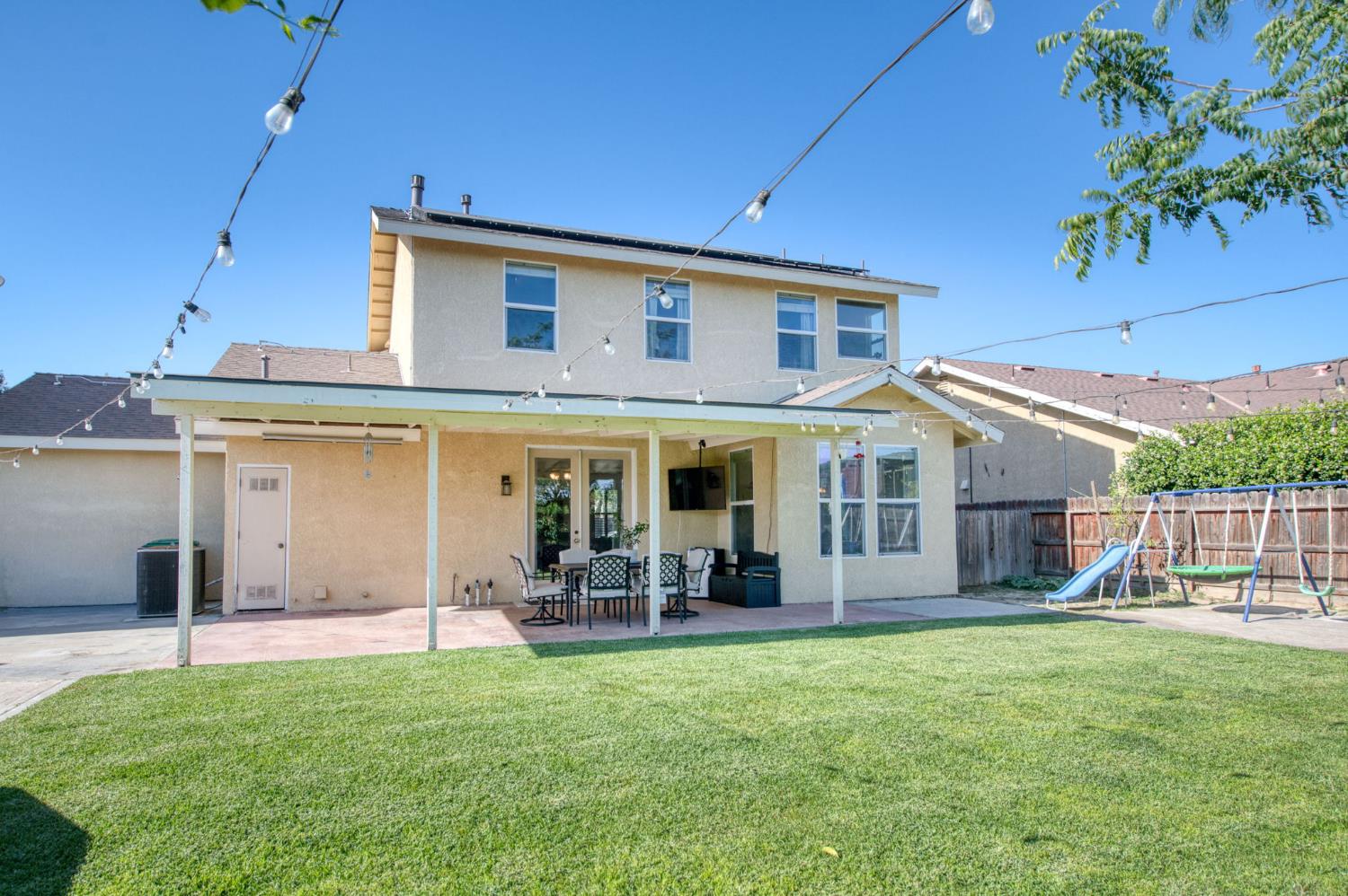 297 West Lilac Avenue Reedley, CA 93654 - Photo 43 of 63