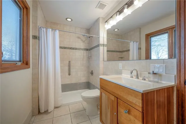 $499,000 | 1606 Cypress Point Drive, Lawrence, KS 66047