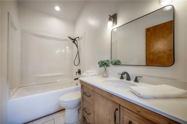 $499,000 | 1606 Cypress Point Drive, Lawrence, KS 66047