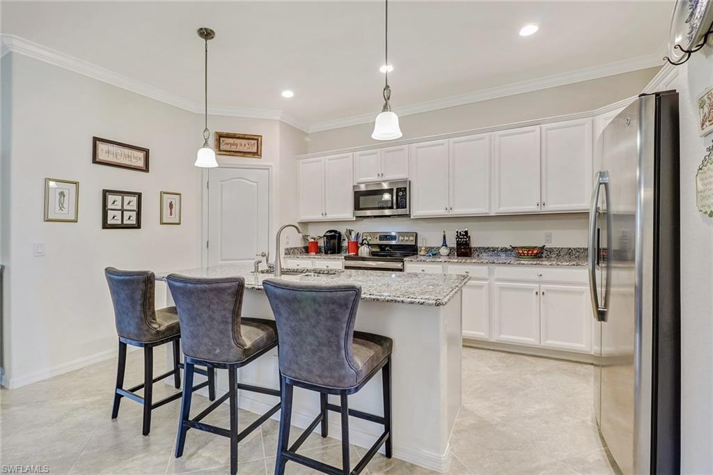 4251 Raffia Palm Circle Naples, FL 34119 - Photo 5 of 31 Gallery Image 5