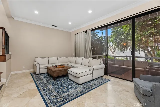 $5,200 | 11 Baruna Court, Unit 55, Newport Beach, CA 92663