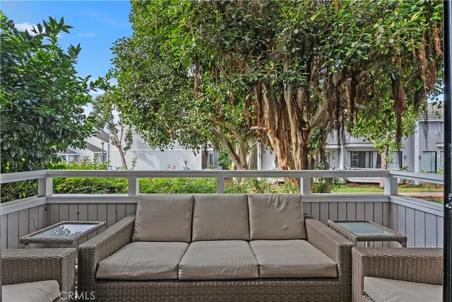 $5,200 | 11 Baruna Court, Unit 55, Newport Beach, CA 92663