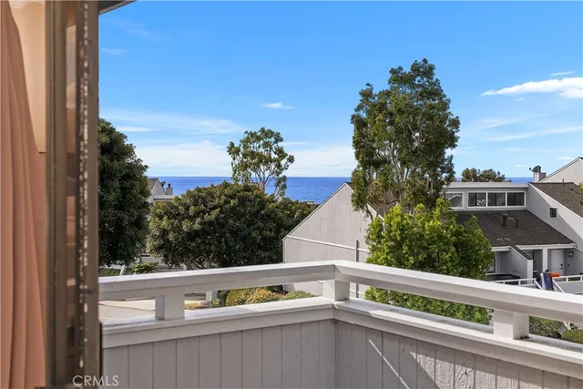 $5,200 | 11 Baruna Court, Unit 55, Newport Beach, CA 92663
