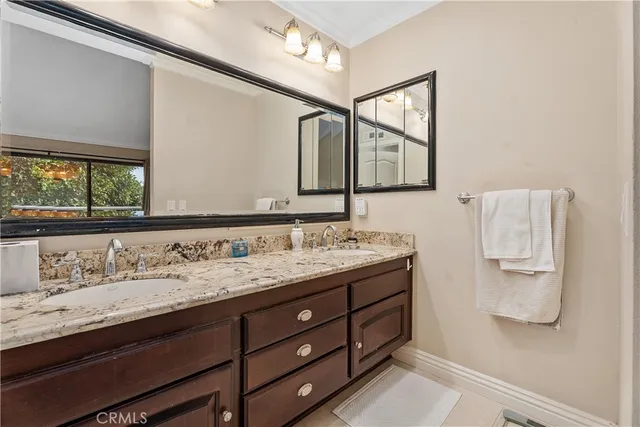 $5,200 | 11 Baruna Court, Unit 55, Newport Beach, CA 92663