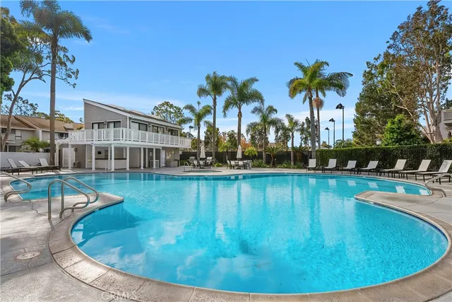 $5,200 | 11 Baruna Court, Unit 55, Newport Beach, CA 92663