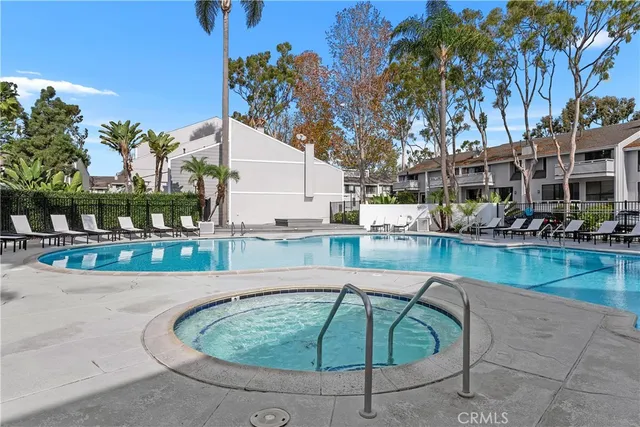 $5,200 | 11 Baruna Court, Unit 55, Newport Beach, CA 92663