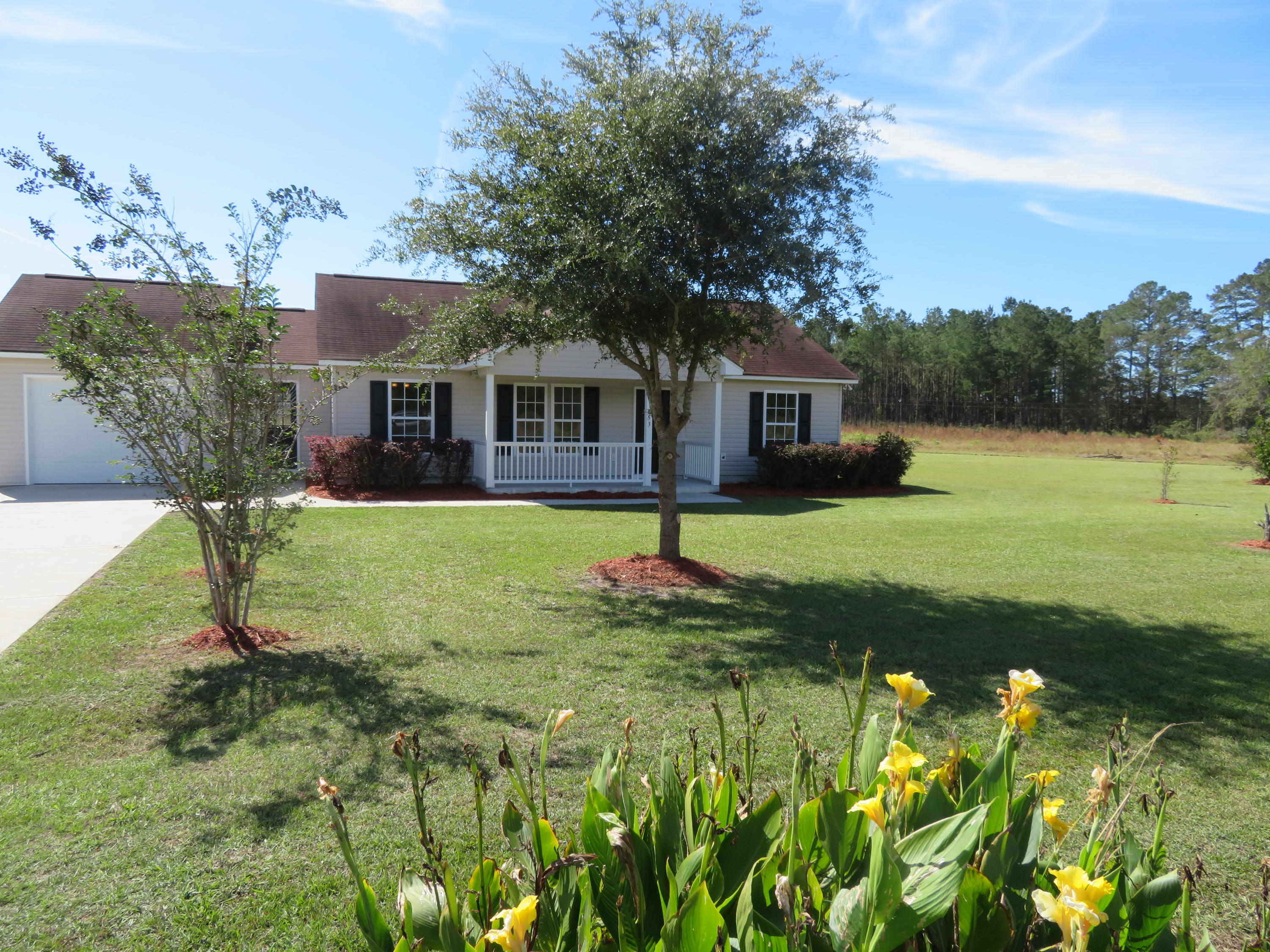 853 Memory Drive Ruffin, SC 29475 - Photo 2 of 21 853 Memory Drive 131
