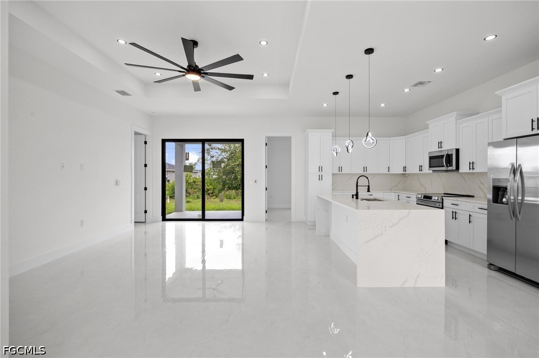 2815 37th Street Southwest Lehigh Acres, FL 33976 - Photo 18 of 30