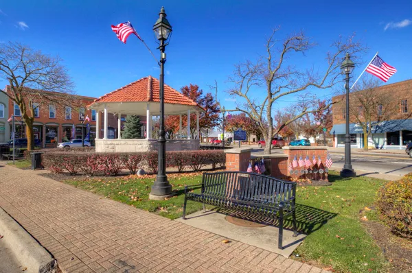 $274,500 | 264 Ypsilanti Street, Dundee, MI 48131