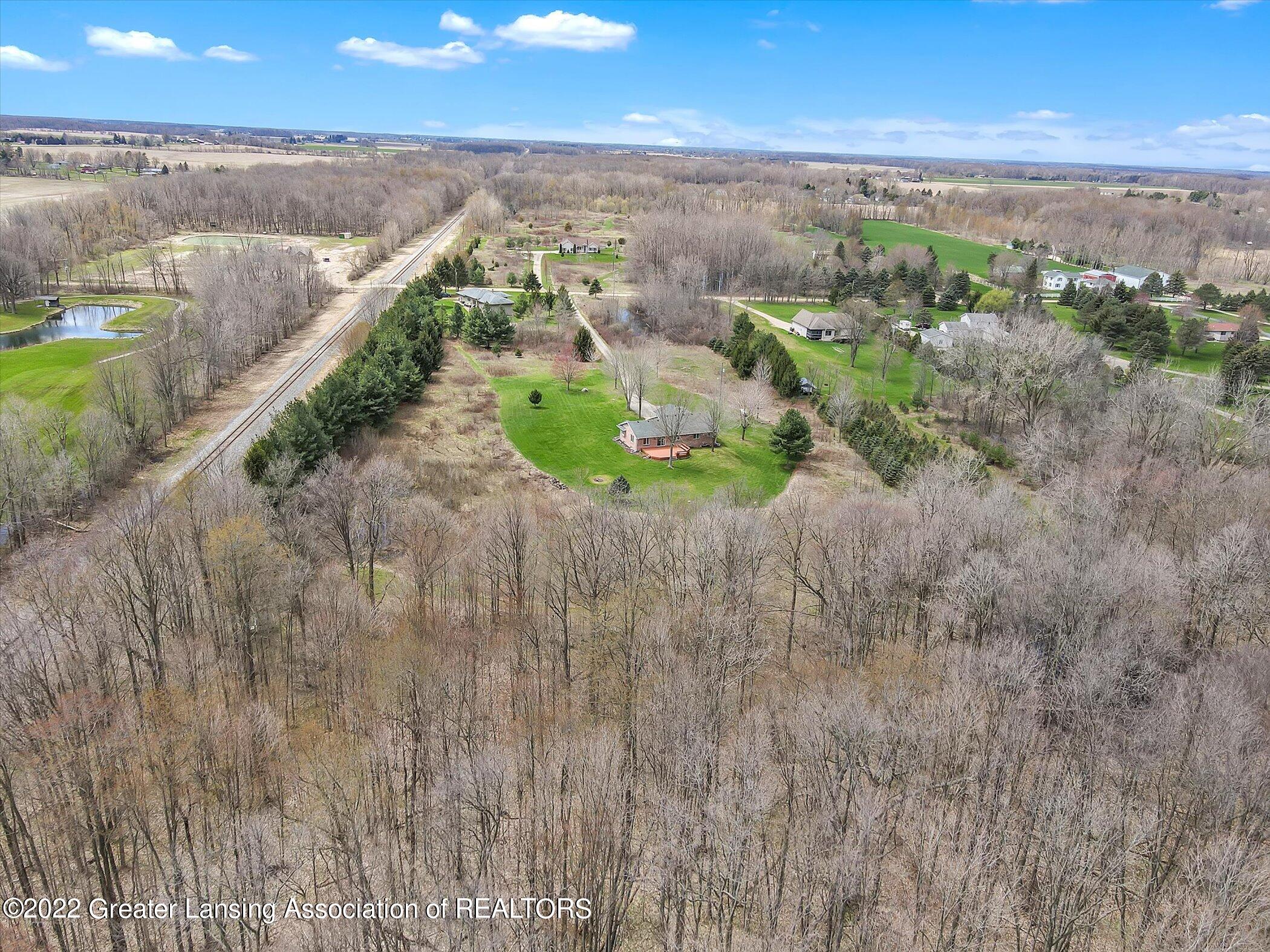13530 Kenyon Road Grand Ledge, MI 48837 - Photo 45 of 51 49-13530-Kenyon-Rd-WindowStill-Real-Esta