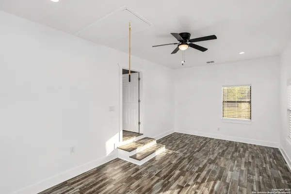 $465,000 | 310 Creek Lane, Poth, TX 78147