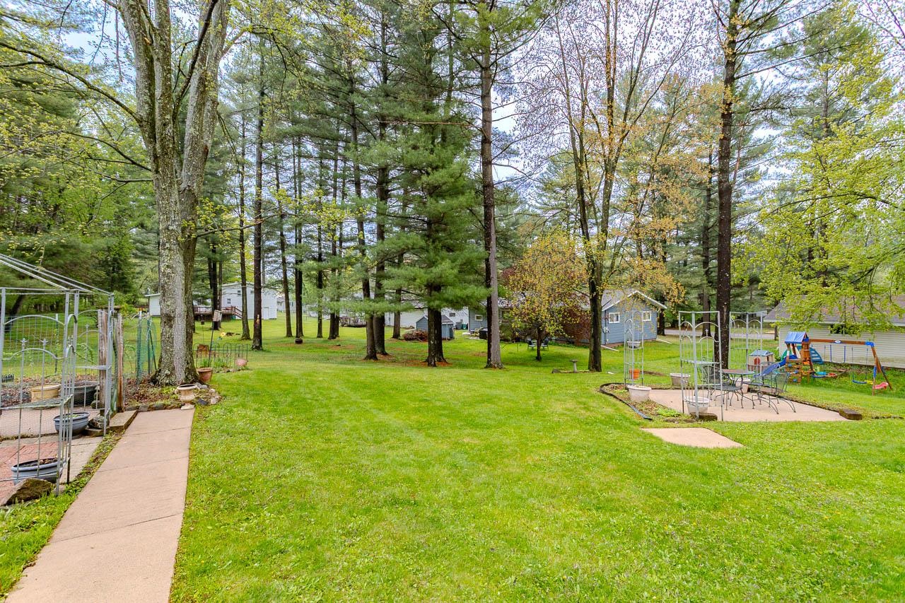 1003 Madison Street Merrill, WI 54452 - Photo 2 of 38
