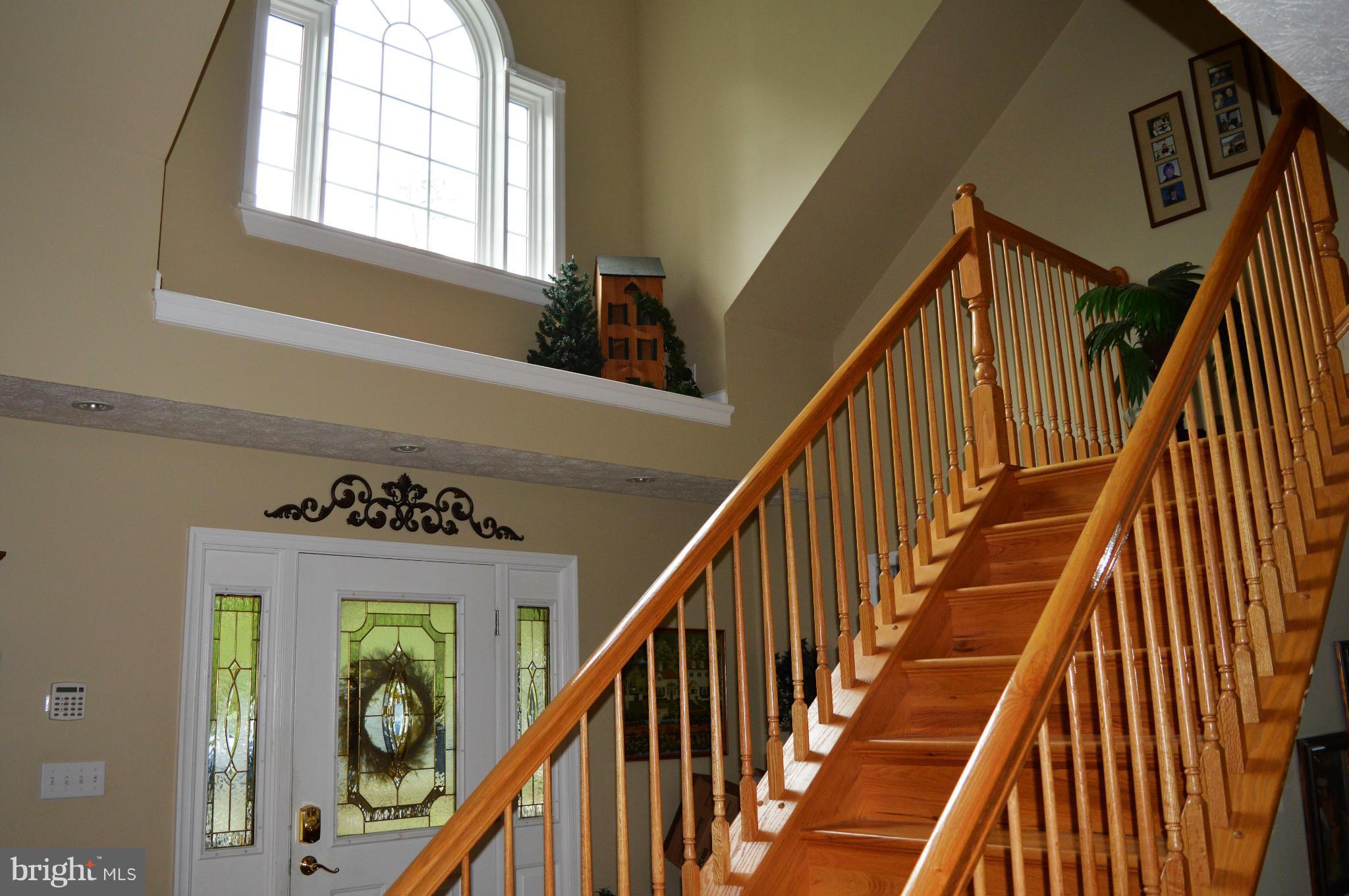 495 McCubbin Road Winchester, VA 22603 - Photo 13 of 29 a view of an entryway