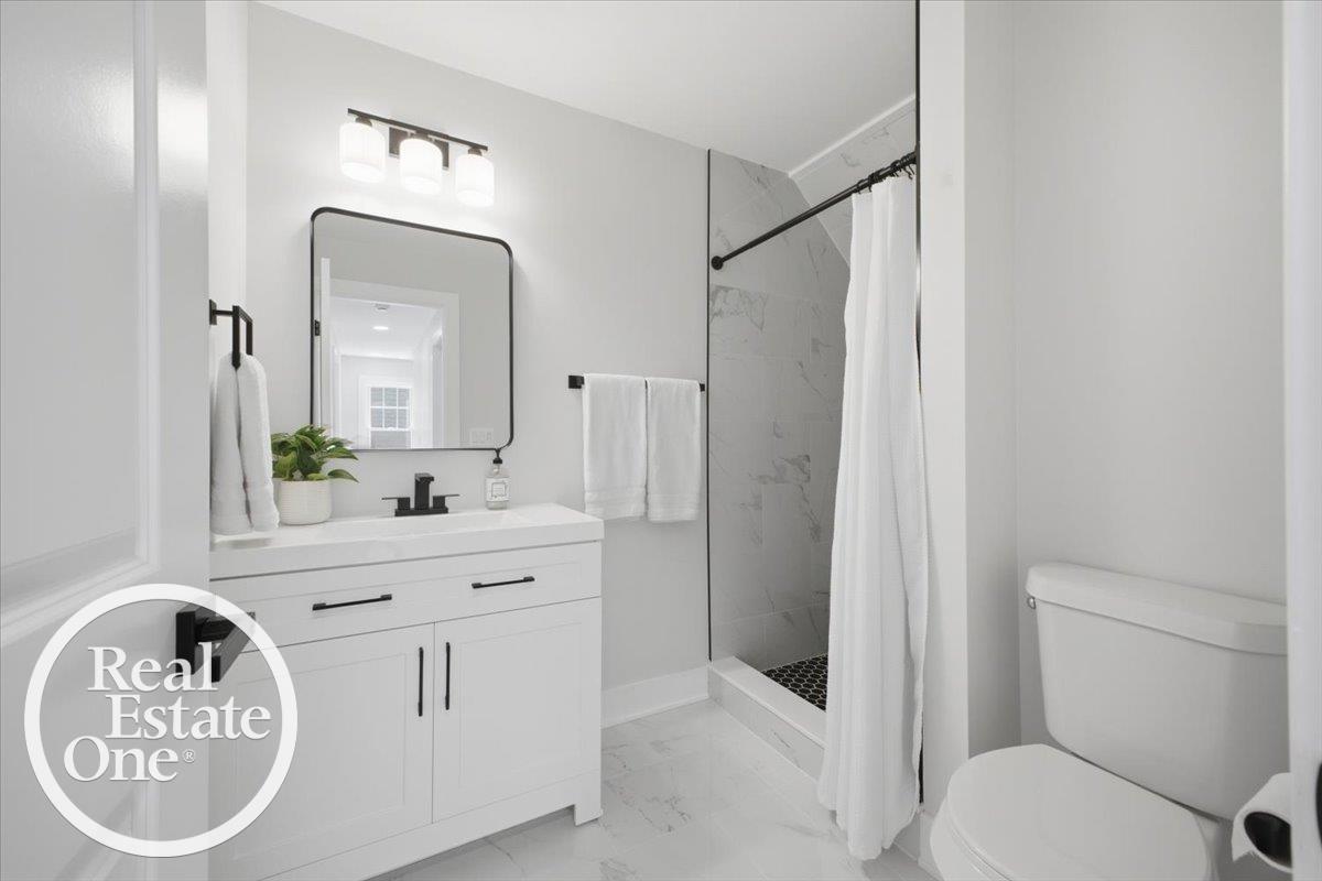 819 Notre Dame Street Grosse Pointe, MI 48230 - Photo 24 of 33