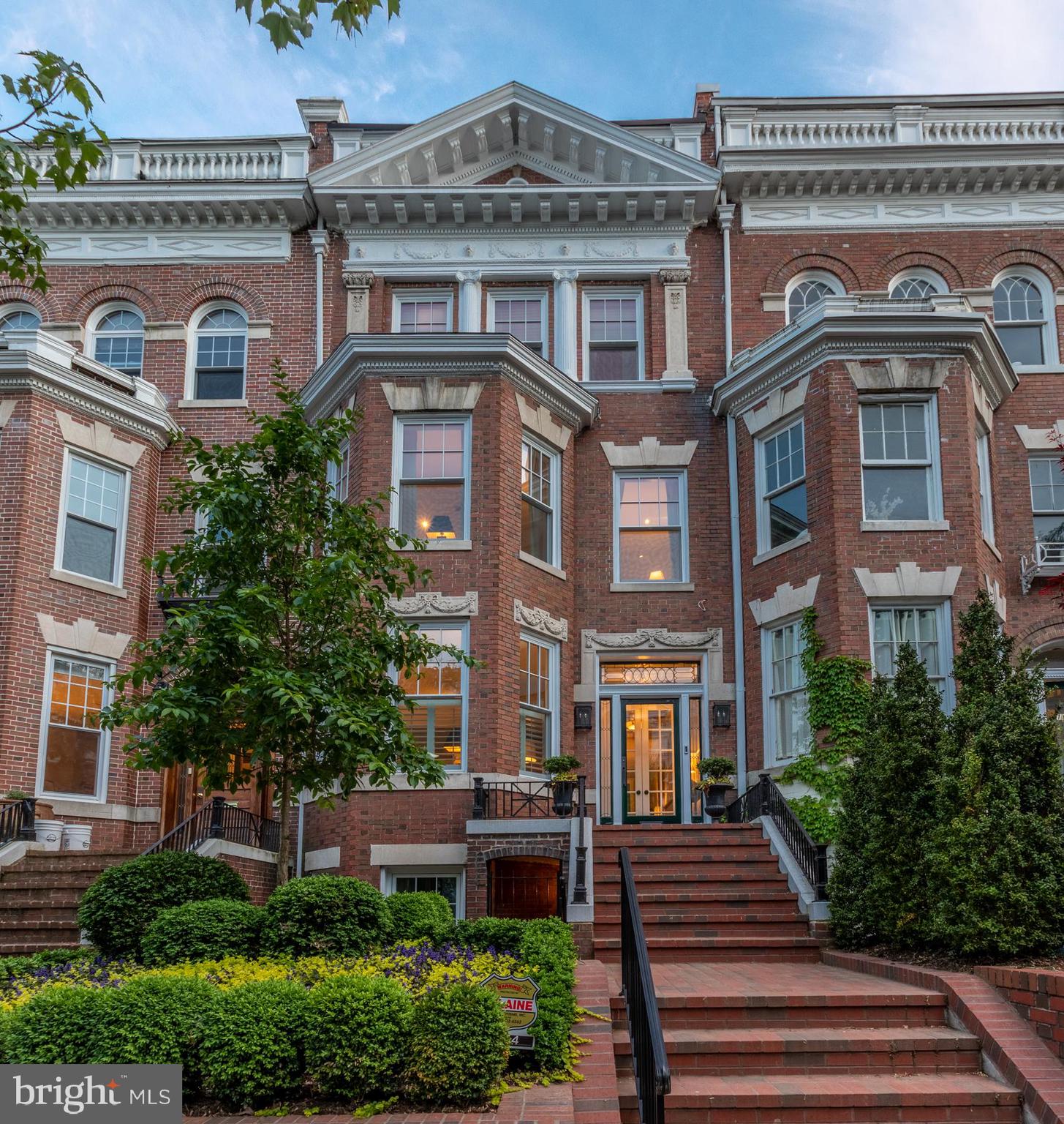 1854 Kalorama Road Northwest Washington, DC 20009 - Photo 3 of 43 4 sprawling levels for all your needs