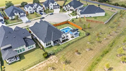 $750,000 | 7311 Sunny Oak Lane, Fulshear, TX 77441