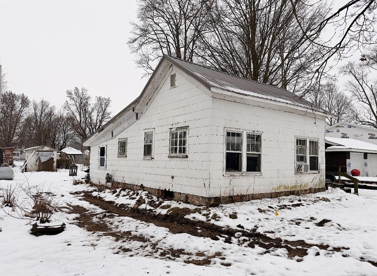 340 East Arbor Street Marcellus, MI 49067 - Photo 7 of 8 IMG_5259