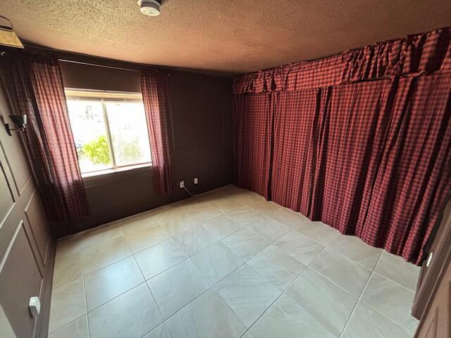 101 Old Ferry Road, Unit 5B Shalimar, FL 32579 - Photo 4 of 19 a view of an empty room with a window