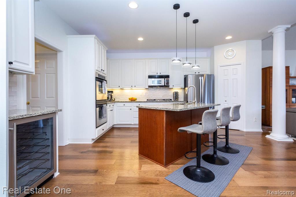 3585 Windingbrook Circle, Unit 89 Rochester Hills, MI 48309 - Photo 17 of 59 Gallery Image 17