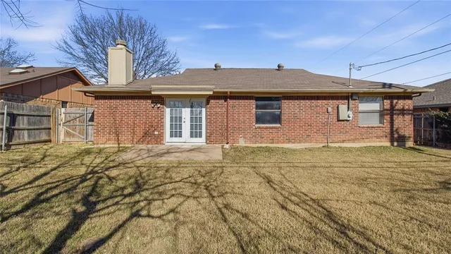 $199,900 | 773 Parkview Drive, Burleson, TX 76028