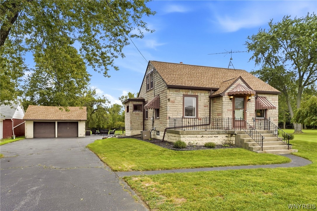 1190 Losson Road Depew, NY 14043 - Photo 1 of 34 Gallery Image 1