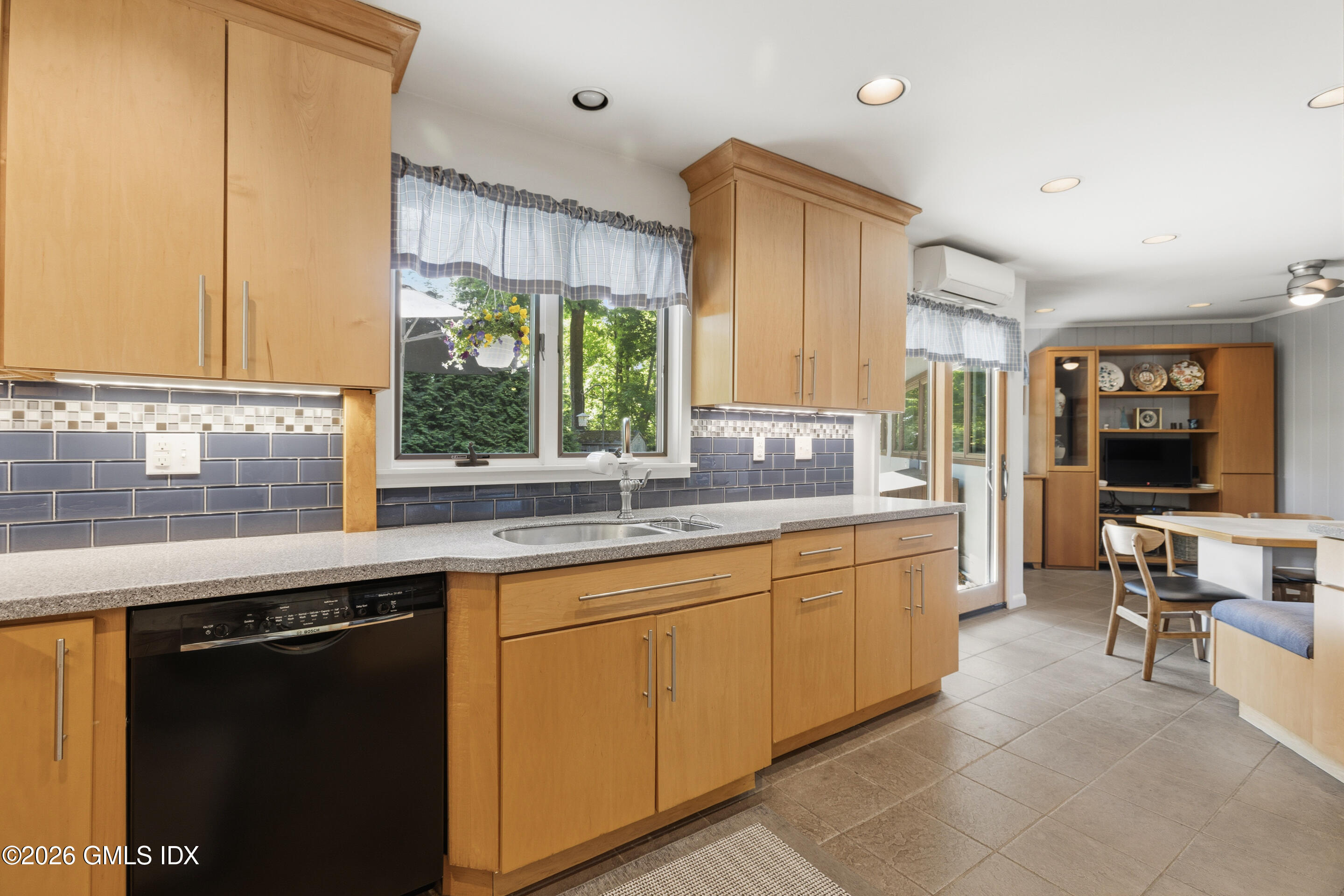 7 Chasmar Road Old Greenwich, CT 06870 - Photo 16 of 28 148A1048_1